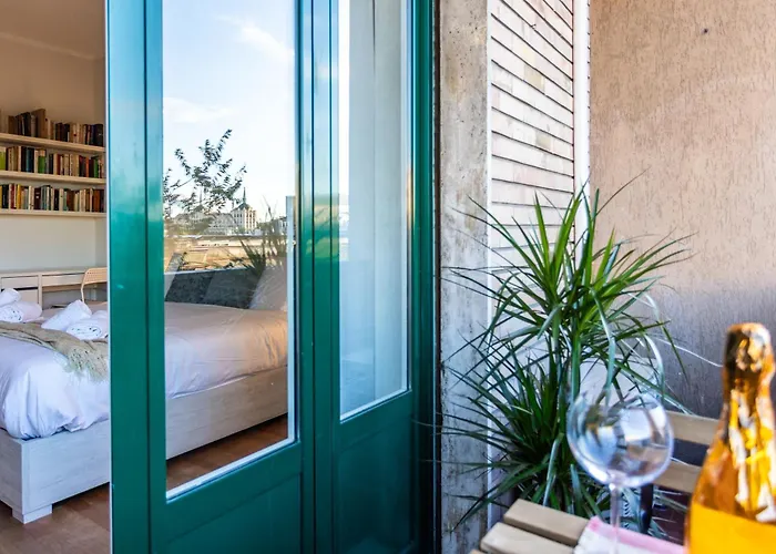 شقة Politecnico - Spacious Ap Balcony - Sleeps 4 *