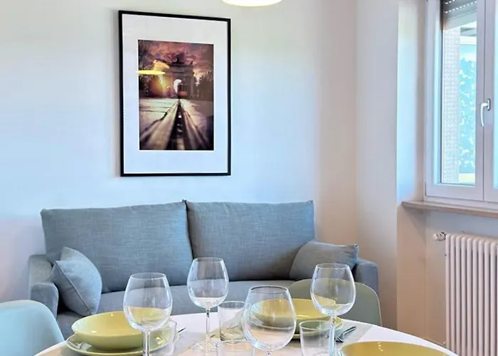 Fresh Nordic Flat With Balcony - San Siro Stadium Апартаменты