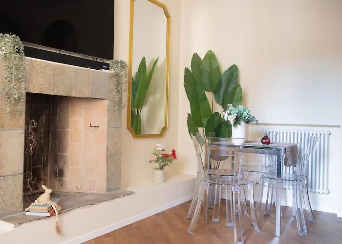 Elegant Near The Subway, Fast Wi-fi And Ac