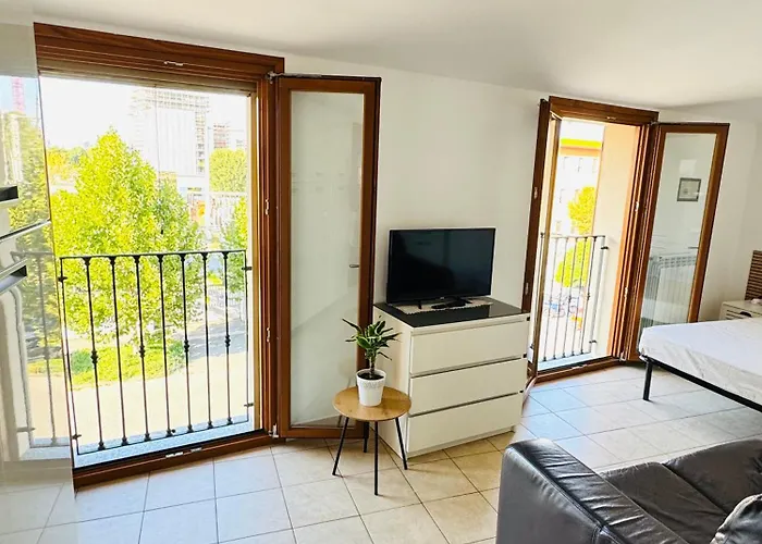 Duomo In 5 Fermate M3 - Fronte Fondazione Prada