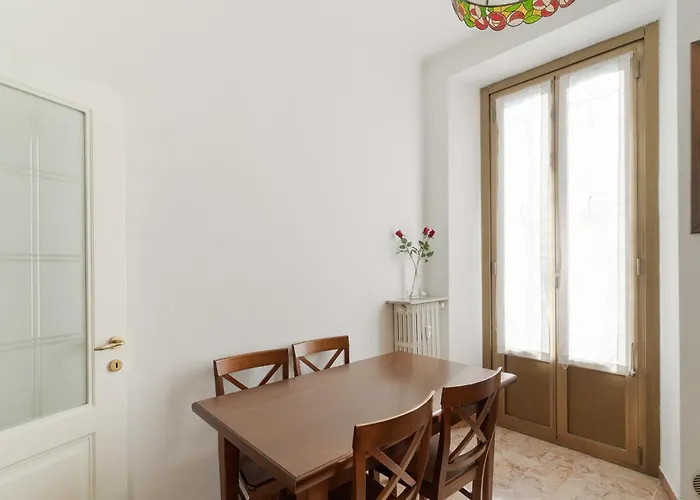 Guesthost - Bright Rubattino * Milan