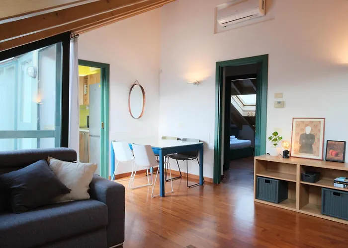 Rooftop Loft Beatrice With Terrace - Moscova Apartmán