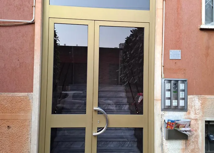 Lägenhet 10 Minuti Di Metro Dal Duomo Milano