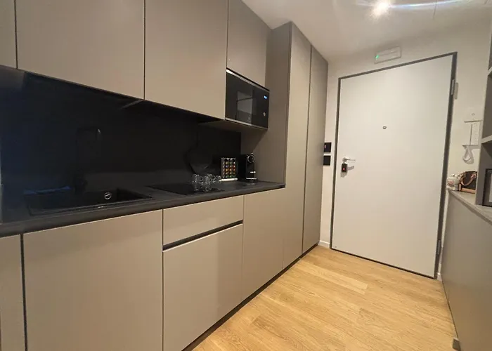 Appartement Epic Savona 12 - *