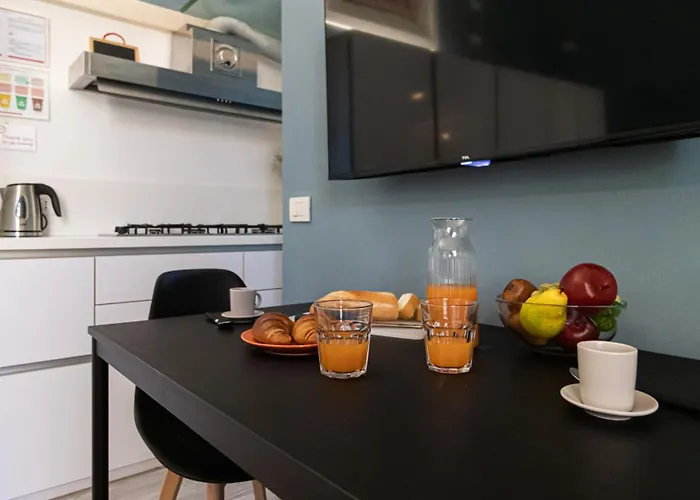 Italianway Easy - Bezzecca 12 * Milánó