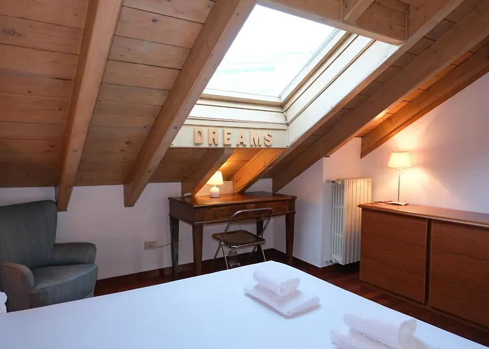 Rooftop Loft Beatrice With Terrace - Moscova * Milano
