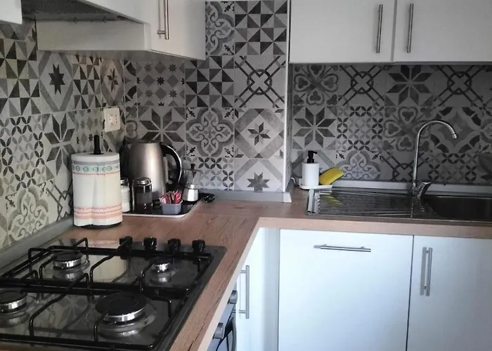 Pala Santagiulia Studio, 7 Min To Metro, Close To Linate, Gucci, Fabrique דירה