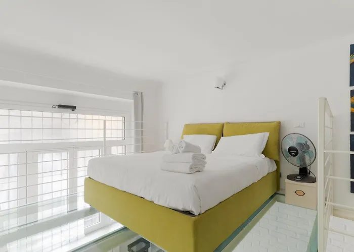 Guesthost - Comfortable Loft Citta Studi *