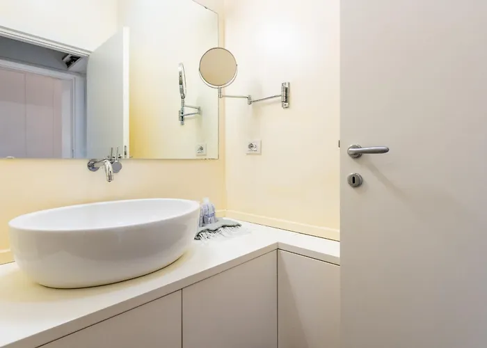 Politecnico - Spacious Ap Balcony - Sleeps 4