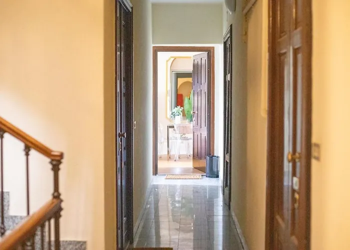 Elegant Near The Subway, Fast Wi-fi And Ac