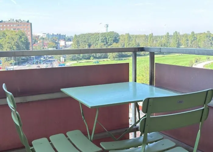 Fresh Nordic Flat With Balcony - San Siro Stadium Апартаменты Милан