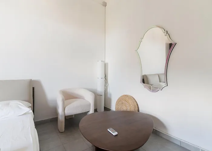 Guesthost - Comfy San Cristoforo Apartment Milan
