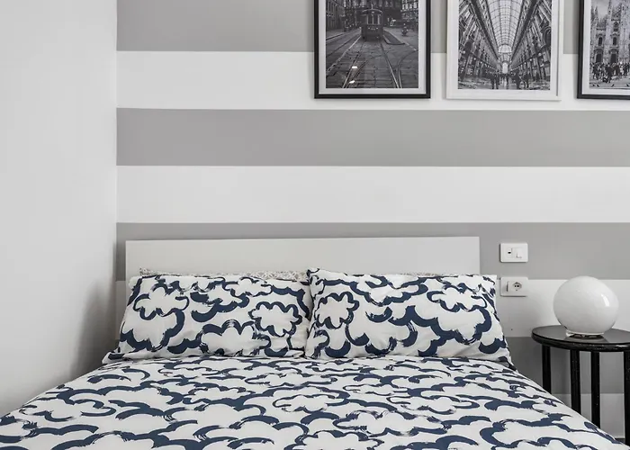 Apartment Viaortisuite Pta Romana Wifi & A-c 12 Min To Duomo Mailand