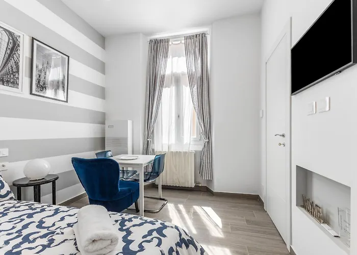 Viaortisuite Pta Romana Wifi & A-c 12 Min To Duomo * ミラノ