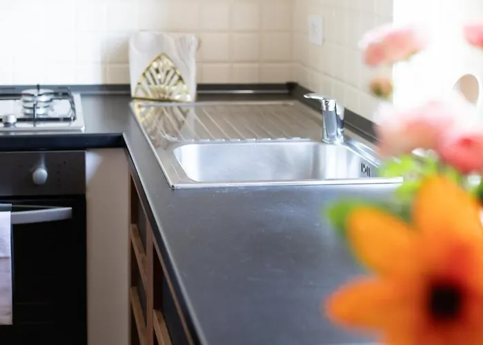 Апартаменты Elegant Near The Subway, Fast Wi-fi And Ac Милан