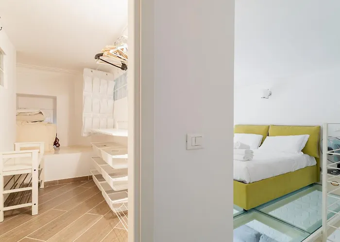 Guesthost - Comfortable Loft Citta Studi Milánó