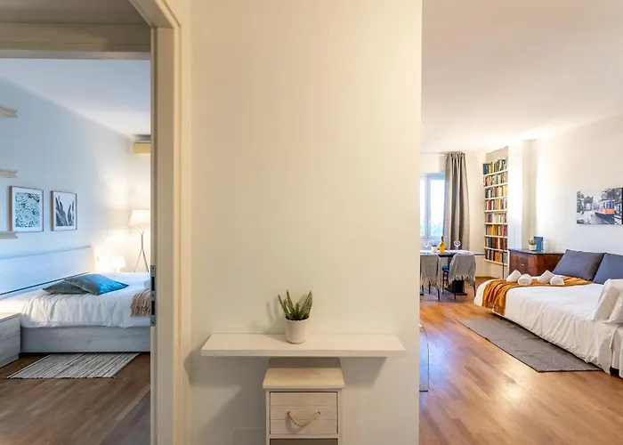 Politecnico - Spacious Ap Balcony - Sleeps 4 شقة