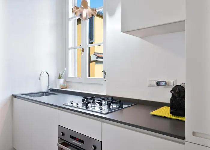 Vintage Hideaway Milan-historic Courtyard Apartment Mailand