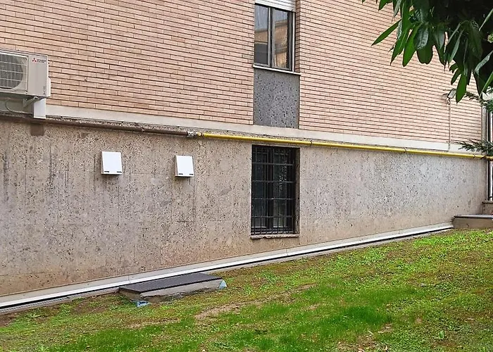 Elegant And Modern Two-room With Equipped Kitchen *