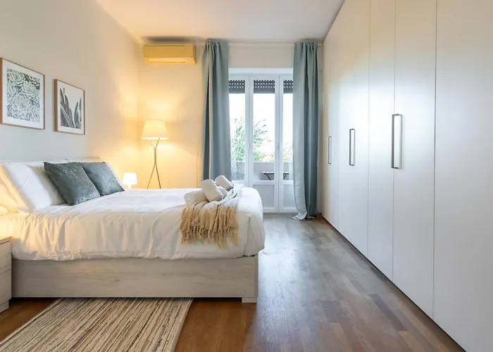 Politecnico - Spacious Ap Balcony - Sleeps 4 شقة