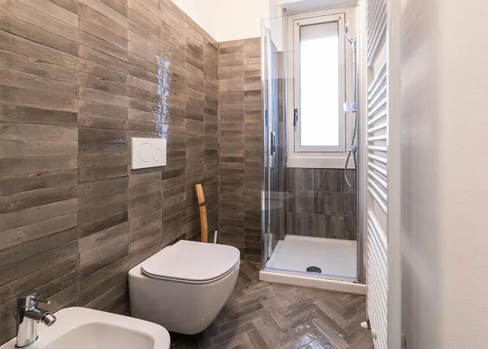 Roncaglia 25, 아파트