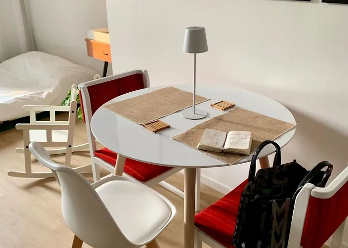 Mylo's -15 Minutes From The Duomo, Ieo, Prada *