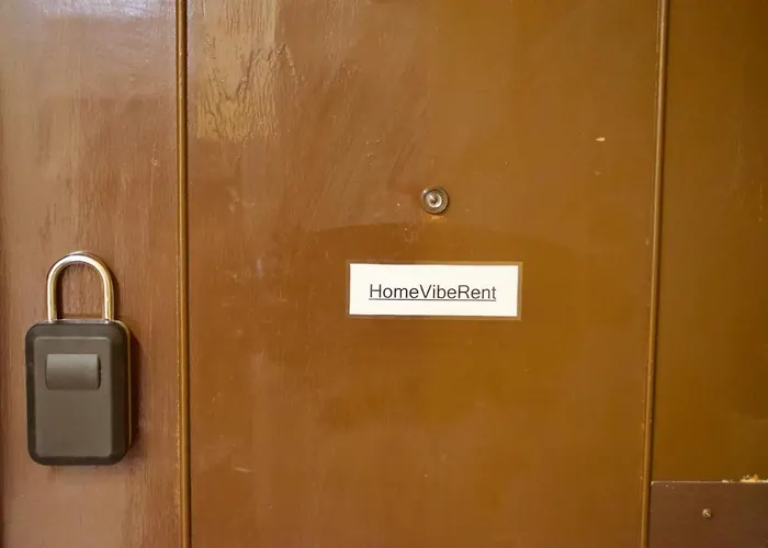 Con Vista Su Citta E Duomo Di アパート ミラノ