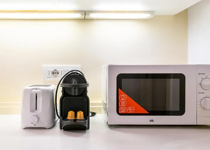 Politecnico - Spacious Ap Balcony - Sleeps 4 *