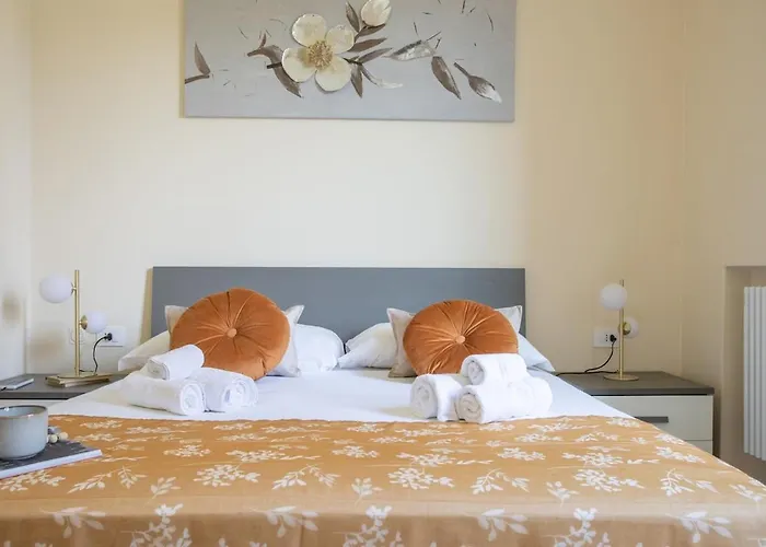 Elegant Near The Subway, Fast Wi-fi And Ac