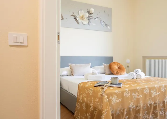 Elegant Near The Subway, Fast Wi-fi And Ac