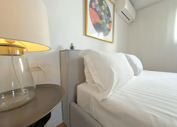 Homeby, Loft Nicholas Milan