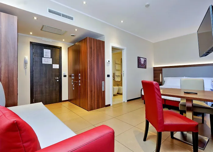 Duomo Hotel & Apartments 4*