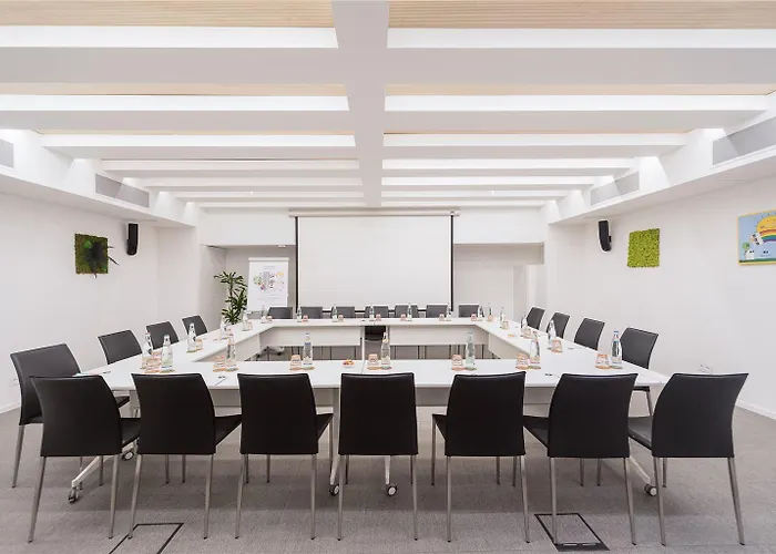 Innside By Melia Milano Torre Galfa 4* מילאנו