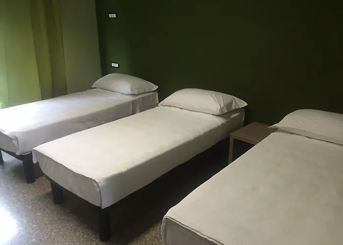 Mrhostel Hostal Milán