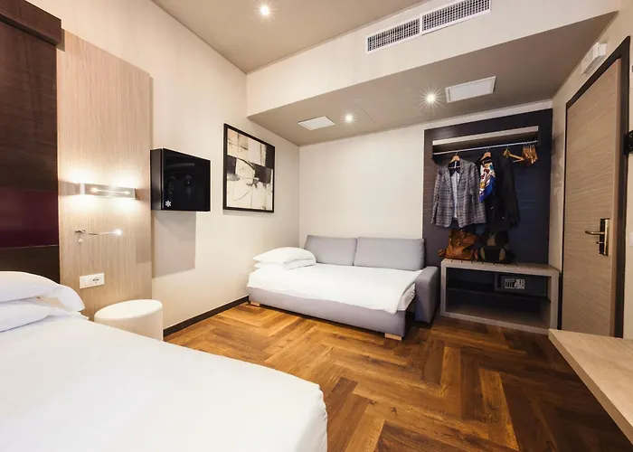 Genius Downtown Hotel 3*