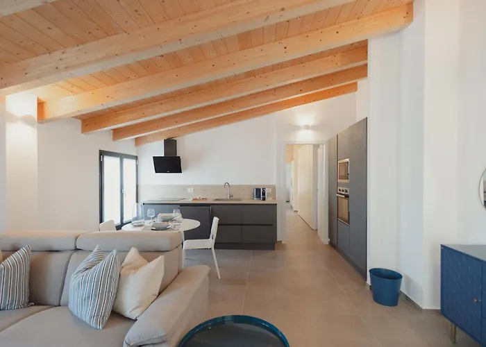 Gohost - The Corridor Near The Station * Milano