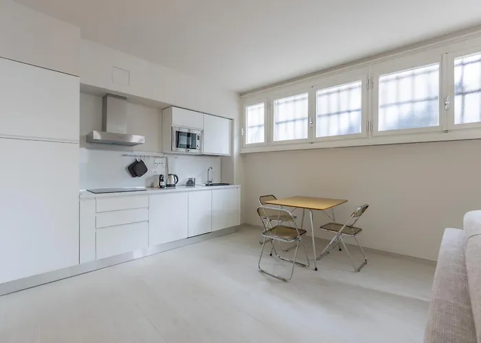 The South, Center, Arco Della Pace * Milano