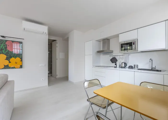 The South, Center, Arco Della Pace *