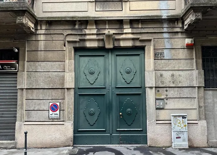 公寓 La Piccola Soffitta Azzurra 米兰