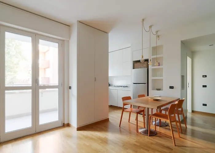 Guesthost - Bright M1 Precotto Mediolan