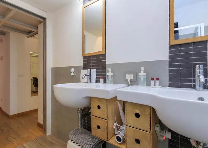 I-host Porta Romana Garden - Tiraboschi Apartman *