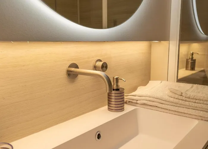 The South, Center, Arco Della Pace Lägenhet Milano