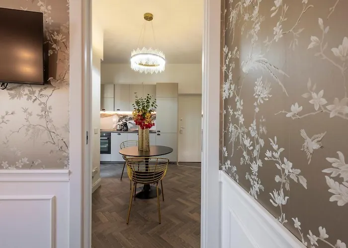 B - Diamond In The Center Apartman