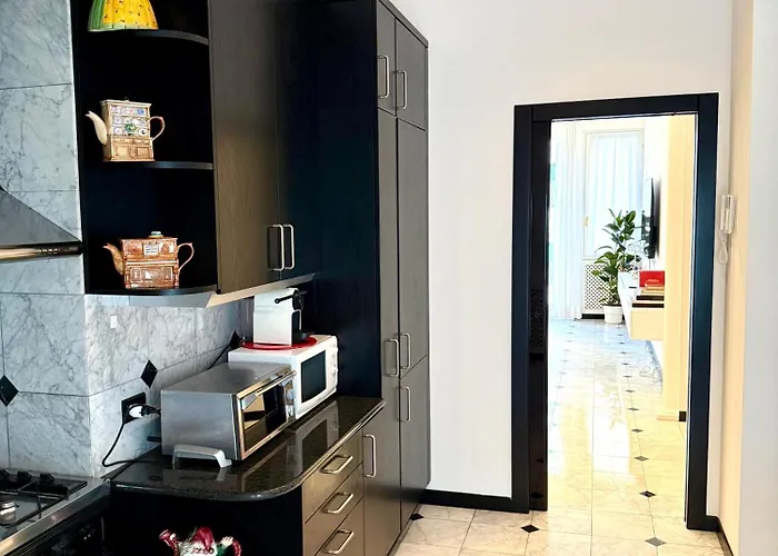 Luro Deluxe - Savoia Marble - Repubblica * Milano