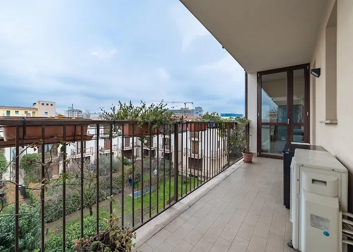 10 Minutes From Bocconi, Elegance And Comfort Apartamento