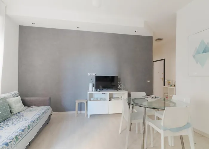 Guesthost - Cute Navigli ミラノ