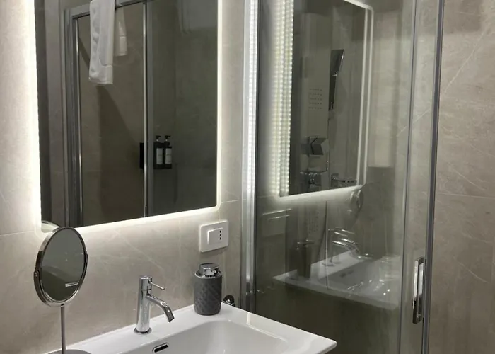 Regina24 Luxury - Elegante A Porta Venezia, 5 Min Dalla Metro *