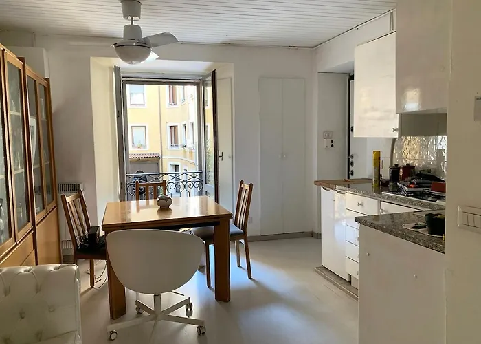 Cozy In The Heart Of Μιλάνο