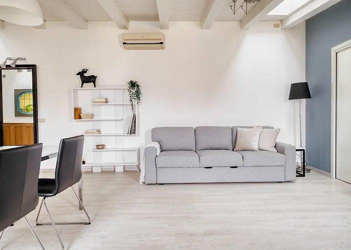 Bright Flat In The Heart Of Porta Venezia 아파트 밀라노
