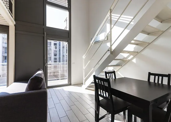 Youhosty - Bruno Maderna 17 Duplex * Milán